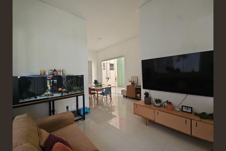 Casa para alugar com 300m², 3 quartos e 1 vagasala