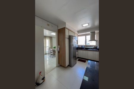 Apartamento à venda com 110m², 3 quartos e 2 vagasCozinha