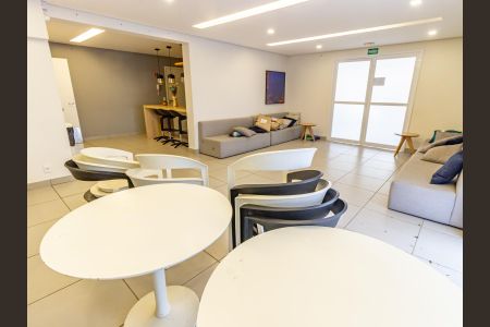 Apartamento para alugar com 37m², 1 quarto e sem vagaÁrea comum - Salão de festas