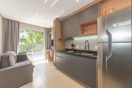 Sala - Cozinha Integrada de apartamento para alugar com 1 quarto, 27m² em Campo Belo, São Paulo