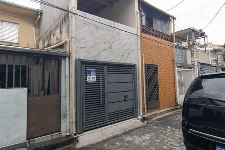 Casa à venda com 80m², 2 quartos e 1 vagaFachada