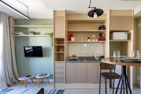 Cozinha de apartamento para alugar com 1 quarto, 28m² em Água Branca, São Paulo