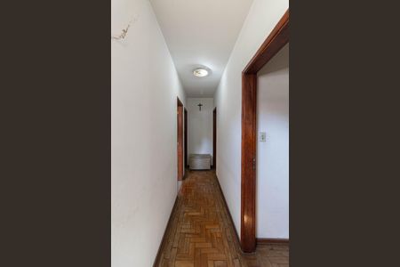 Casa para alugar com 454m², 3 quartos e 5 vagasCorredor