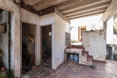 Casa para alugar com 454m², 3 quartos e 5 vagasQuintal