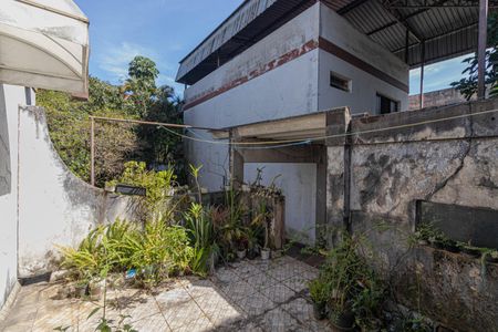 Casa para alugar com 454m², 3 quartos e 5 vagasQuintal