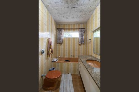 Casa para alugar com 454m², 3 quartos e 5 vagasBanheiro Suíte