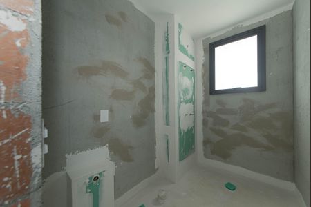 Apartamento à venda com 194m², 4 quartos e 3 vagasBanheiro da Suíte 2