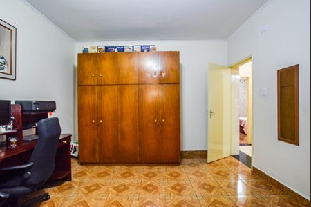 Casa à venda com 257m², 2 quartos e 4 vagasQuarto 2