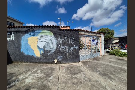 Casa à venda com 257m², 2 quartos e 4 vagasFachada