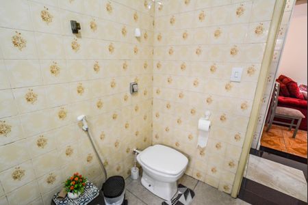 Casa à venda com 257m², 2 quartos e 4 vagasBanheiro