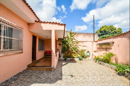 Casa à venda com 257m², 2 quartos e 4 vagasQuintal