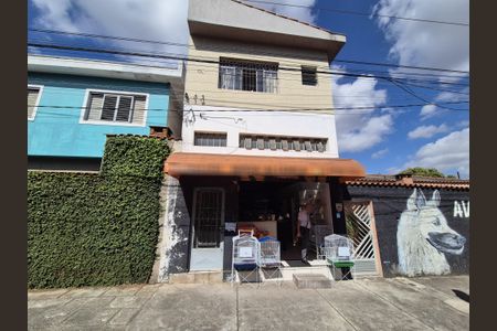 Casa à venda com 257m², 2 quartos e 4 vagasFachada 2