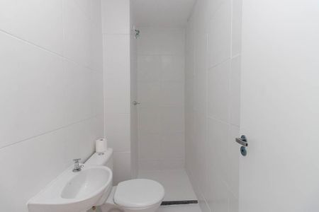 Apartamento para alugar com 30m², 2 quartos e sem vaga Apartamento para alugar com 30m², 2 quartos e sem vagaBanheiro