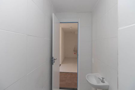 Apartamento para alugar com 30m², 2 quartos e sem vaga Apartamento para alugar com 30m², 2 quartos e sem vagaBanheiro