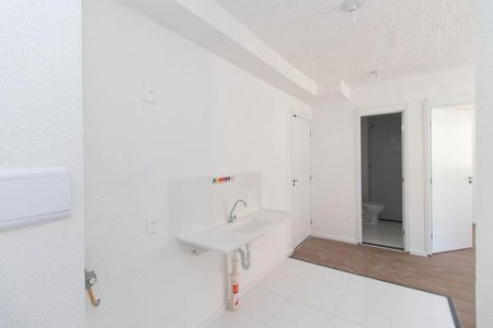 Apartamento para alugar com 30m², 2 quartos e sem vaga Apartamento para alugar com 30m², 2 quartos e sem vagaCozinha e Área de Serviço