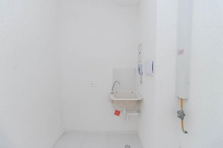 Apartamento para alugar com 30m², 2 quartos e sem vaga Apartamento para alugar com 30m², 2 quartos e sem vagaCozinha e Área de Serviço