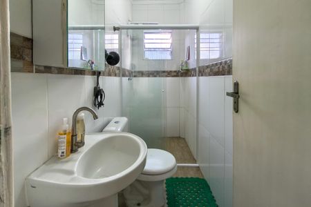 Casa de condomínio para alugar com 74m², 2 quartos e 2 vagas Casa de condomínio para alugar com 74m², 2 quartos e 2 vagasBanheiro