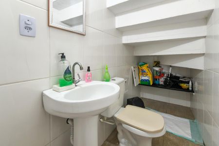 Casa de condomínio para alugar com 74m², 2 quartos e 2 vagas Casa de condomínio para alugar com 74m², 2 quartos e 2 vagasLavabo