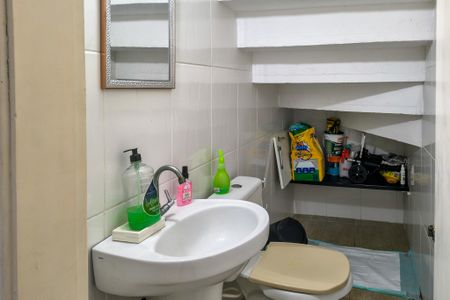 Casa de condomínio para alugar com 74m², 2 quartos e 2 vagas Casa de condomínio para alugar com 74m², 2 quartos e 2 vagasLavabo