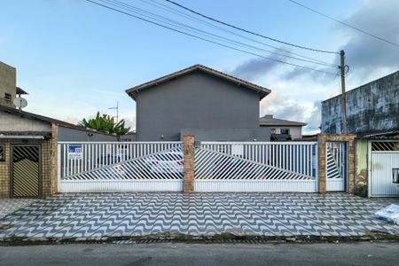 Casa de condomínio para alugar com 74m², 2 quartos e 2 vagas Casa de condomínio para alugar com 74m², 2 quartos e 2 vagasFachada