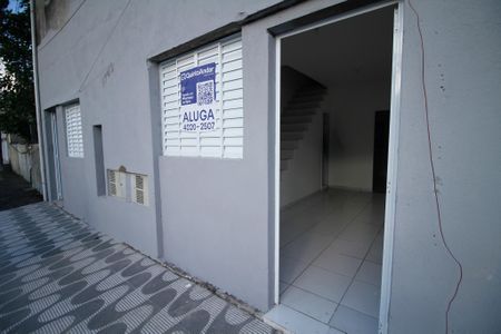 Casa para alugar com 2 quartos, 70m² em Jardim Melvi, Praia Grande