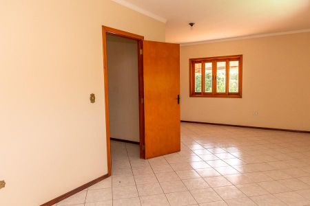 Casa para alugar com 600m², 3 quartos e 6 vagas Casa para alugar com 600m², 3 quartos e 6 vagasPiso superior- Comodo 3