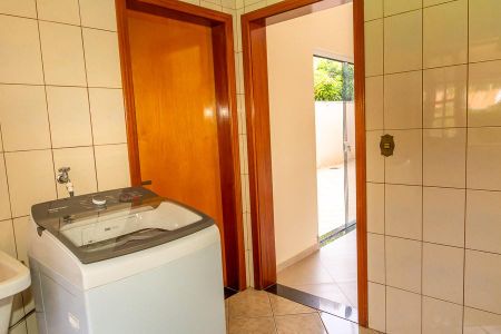 Casa para alugar com 600m², 3 quartos e 6 vagas Casa para alugar com 600m², 3 quartos e 6 vagasÁrea de Serviço