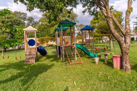 Casa para alugar com 600m², 3 quartos e 6 vagas Casa para alugar com 600m², 3 quartos e 6 vagasÁrea Comum do condomínio-Playground