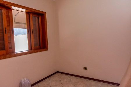 Casa para alugar com 600m², 3 quartos e 6 vagas Casa para alugar com 600m², 3 quartos e 6 vagasQuarto de Serviço