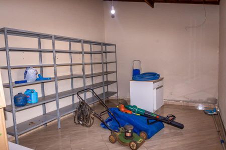 Casa para alugar com 600m², 3 quartos e 6 vagas Casa para alugar com 600m², 3 quartos e 6 vagasCasa auxiliar- Quarto para equipamentos