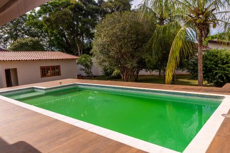 Casa para alugar com 600m², 3 quartos e 6 vagas Casa para alugar com 600m², 3 quartos e 6 vagasÁrea Comum-Piscina e área verde