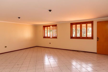 Casa para alugar com 600m², 3 quartos e 6 vagas Casa para alugar com 600m², 3 quartos e 6 vagasPiso superior- Comodo 1