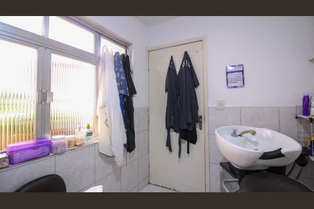 Casa à venda com 200m², 4 quartos e 2 vagas Casa à venda com 200m², 4 quartos e 2 vagasQuarto 3