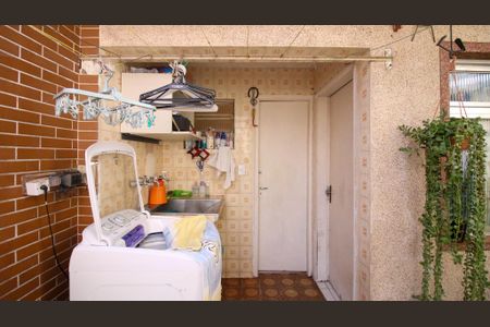 Casa à venda com 200m², 4 quartos e 2 vagas