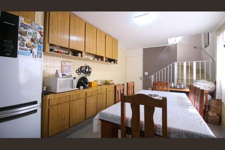 Casa à venda com 200m², 4 quartos e 2 vagas