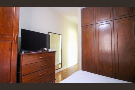 Casa à venda com 200m², 4 quartos e 2 vagas