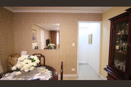 Sala de casa à venda com 4 quartos, 200m² em Jardim Vila Formosa, São Paulo