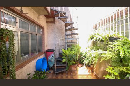 Casa à venda com 200m², 4 quartos e 2 vagas