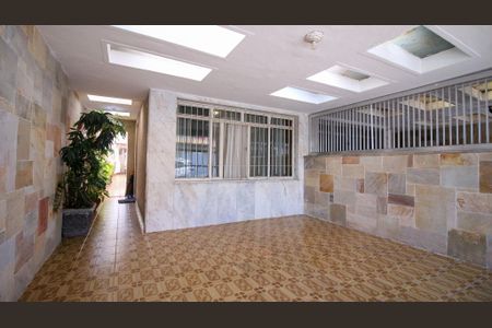 Casa à venda com 200m², 4 quartos e 2 vagas