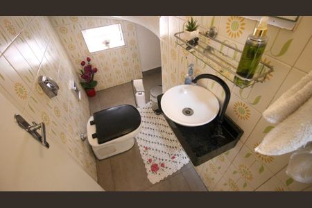 Casa à venda com 200m², 4 quartos e 2 vagas