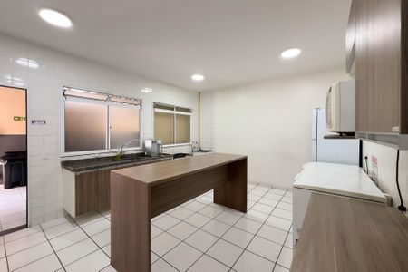 Apartamento para alugar com 43m², 2 quartos e 1 vaga Apartamento para alugar com 43m², 2 quartos e 1 vagaÁrea comum - Salão de festas