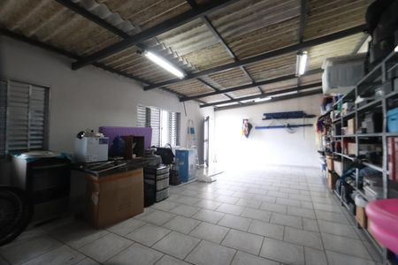Casa à venda com 250m², 4 quartos e 4 vagasDepósito