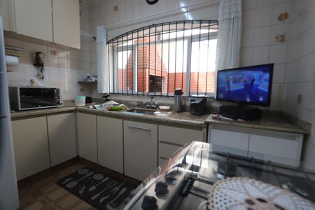 Casa à venda com 250m², 4 quartos e 4 vagasCozinha