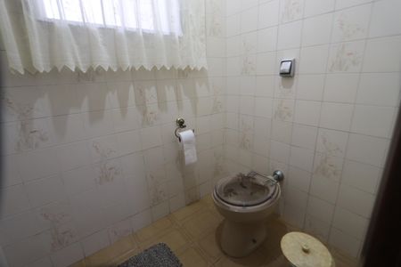 Casa à venda com 250m², 4 quartos e 4 vagasLavabo