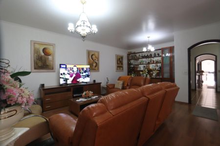 Sala de casa à venda com 4 quartos, 250m² em Jardim Avelino, São Paulo