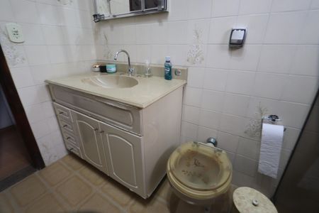 Casa à venda com 250m², 4 quartos e 4 vagasBanheiro da Suíte 1