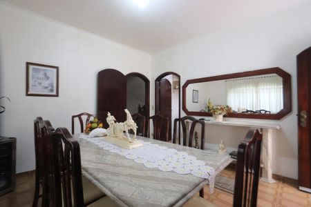 Casa à venda com 250m², 4 quartos e 4 vagasCopa