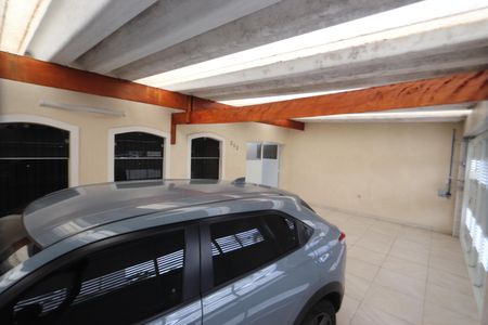 Casa à venda com 250m², 4 quartos e 4 vagasGaragem