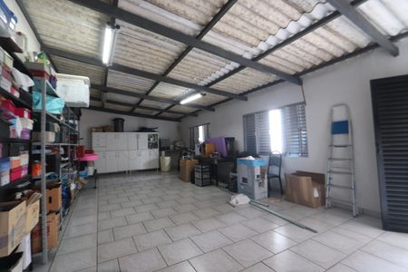 Casa à venda com 250m², 4 quartos e 4 vagasDepósito