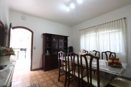 Casa à venda com 250m², 4 quartos e 4 vagasCopa